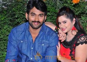 Evaru Donga Telugu Movie Stills photo 2
