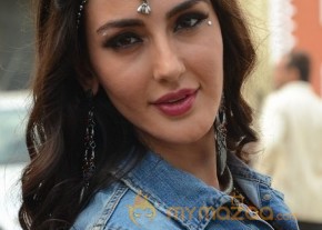 Farah Karimi Thikka Item Girl Hot Photos photo 28