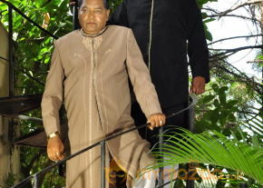 Gandhi Movie Stills  photo 4