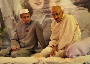 Gandhi Movie Stills  photo 15