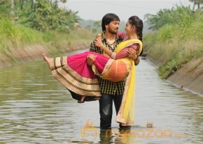 Godavari Navvindi Telugu Movie Stills photo 7