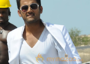 Gunde Jaari Gallanthayindhe Movie New Stills  photo 7