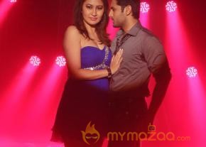 Gunde Jaari Gallanthayindhe New Movie Stills  photo 8