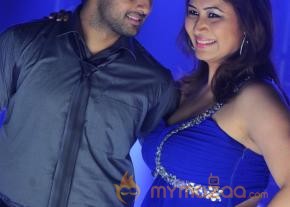 Gunde Jaari Gallanthayindhe New Movie Stills  photo 18