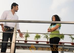 Gunde Jaari Gallanthayindhe New Movie Stills  photo 43