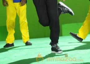 Gunde Jaari Gallanthayindhe New Movie Stills  photo 47
