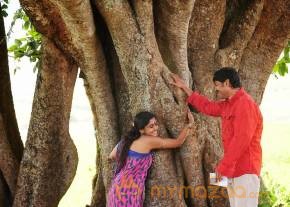 Hithudu Movie Latest Stills photo 12