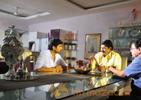 Hrudayam Ekkadunnadi Movie Stills   photo 17