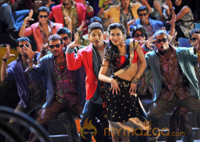 Iddarammayilatho Movie Stills  photo 8