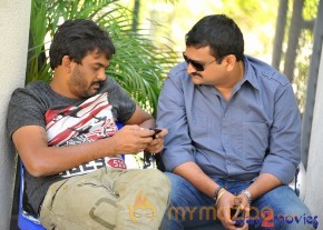 Iddarammayilatho Movie & Working Stills  photo 42