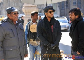 Iddarammayilatho Movie & Working Stills  photo 4