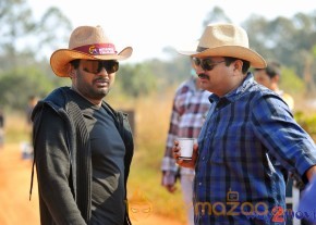 Iddarammayilatho Movie & Working Stills  photo 15
