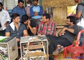Iddarammayilatho Movie & Working Stills  photo 47