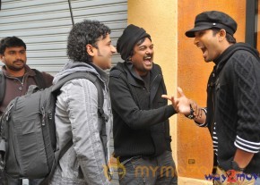 Iddarammayilatho Movie & Working Stills  photo 48