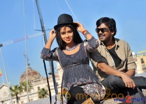 Iddarammayilatho Movie & Working Stills  photo 17