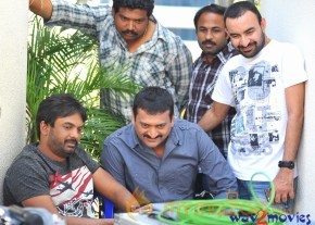 Iddarammayilatho Movie Working Stills  photo 43