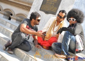 Iddarammayilatho Movie Working Stills  photo 46