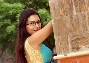 Ista Sakhi Movie Stills Gallery  photo 19