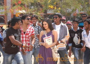 Ista Sakhi Movie Stills Gallery  photo 4