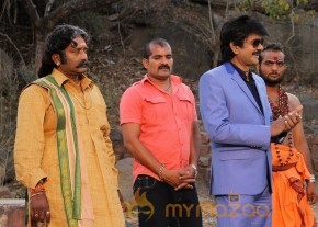 Jayanthi Movie New Pics photo 11