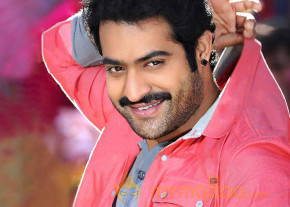Jr.Ntr Stills in Ramayya Vastavayya Movie  photo 2