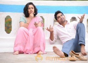 Kalyana Vaibhogame Movie New Pics photo 25