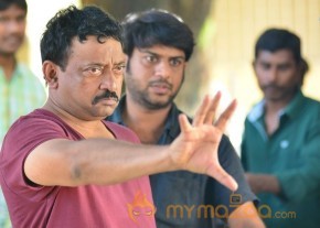 Killing Veerappan New Working Pics photo 10