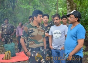Killing Veerappan New Working Pics photo 16