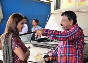 Killing Veerappan New Working Pics photo 9