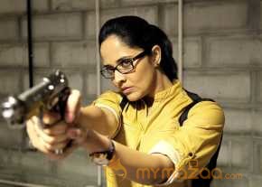 Kshanam photo 3