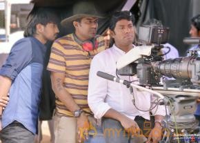 Kumari 21 F Movie Working Stills  photo 9