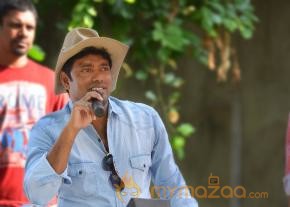 Kumari 21 F Movie Working Stills  photo 10
