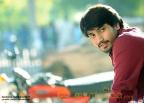 Kumari 21F Movie Latest Photos  photo 5