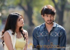 Kumari 21F Movie Latest Stills photo 5