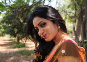Madhumathi Latest Stills  photo 8