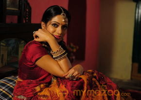 Madhumathi Latest Stills  photo 3