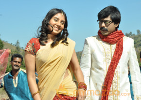 Maharajasri Gaaligadu Movie Hot Stills  photo 17