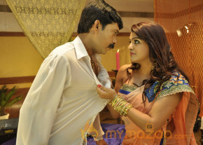 Maharajasri Gaaligadu Movie Hot Stills  photo 4
