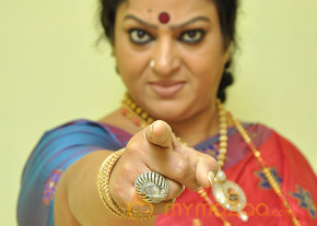 Maharajasri Gaaligadu Movie Hot Stills  photo 3