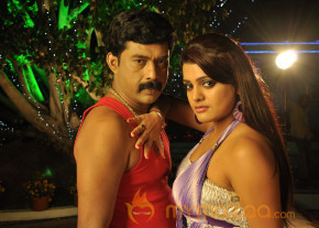 Maharajasri Gaaligadu Movie Hot Stills  photo 30