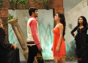 Manasunu Maya Seyyake Movie Onlocation Stills  photo 12