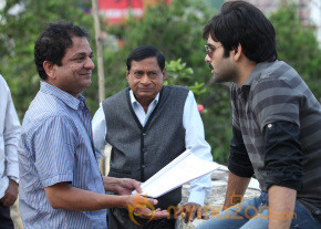 Masala Movie Working Stills  photo 6