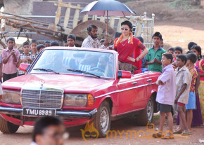 Nayaki Trisha Movie Stills photo 6