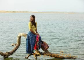 Nayana Tara Naanum Rowdydhaan Movie New Stills photo 7