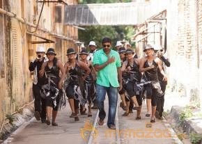Nayana Tara Naanum Rowdydhaan Movie New Stills photo 4
