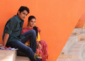 NH 4 Movie Stills  photo 8