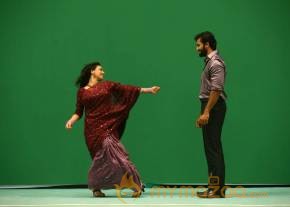 Nithya Menon In Ee Velalo Movie Stills photo 4