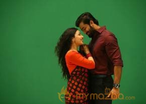 Nithya Menon In Ee Velalo Movie Stills photo 15