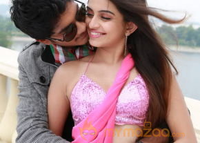 Nuvve Naa Bangaram New Movie Stills photo 11