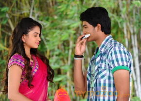 Nuvve Naa Bangaram New Movie Stills photo 15